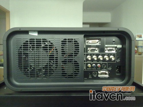 PLC-XP2000CLͶӰC(j)