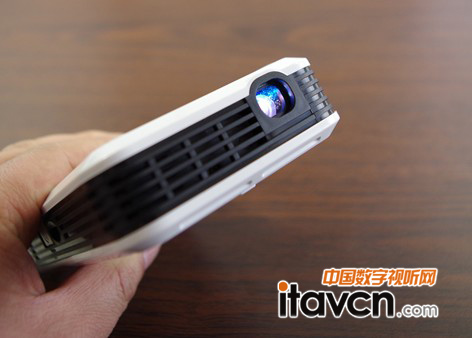 ׿4.22ϵy(tng)pLED΢ͶӰC(j)