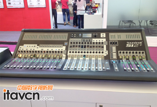 SOUNDCRAFTˇ(sh){(dio)_SI2+